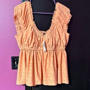 torrid NWT Peach Eyelet Ruffle Peplum Top